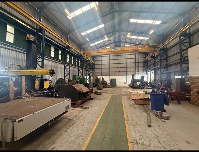 2,808M² WAREHOUSE TO LET IN ALRODE